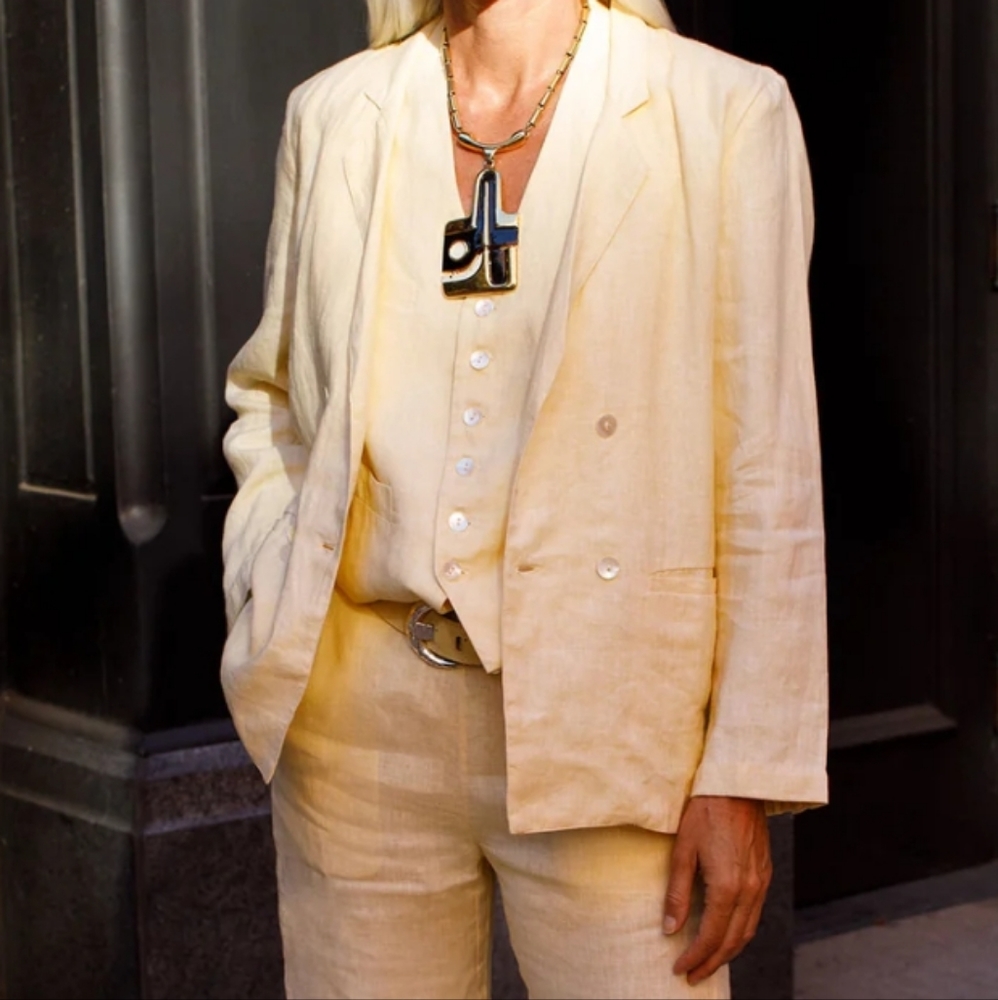 NWT. Alix of Bohemia Elodie Butter Linen Blazer. Size Small